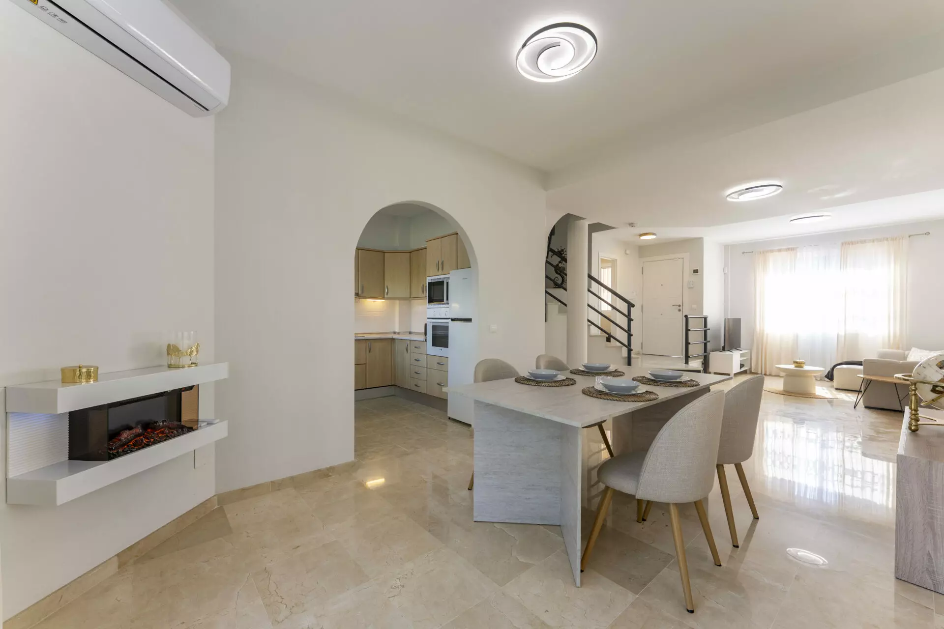 DSC03583 Chalet Of 100 M² With A Garden In Artola Alta-cabopino-elviria, Marbella, Málaga