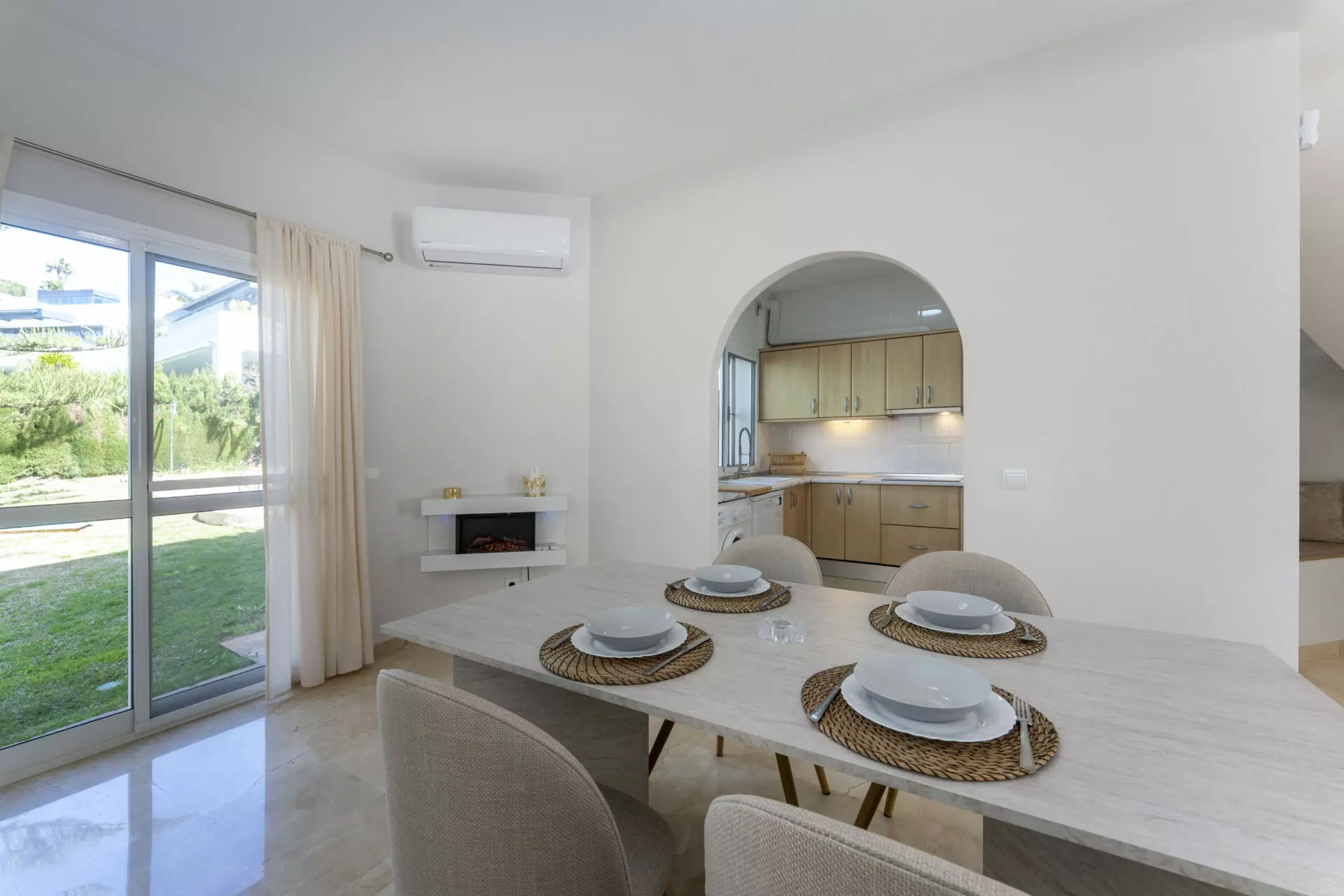 DSC03585 Chalet Of 100 M² With A Garden In Artola Alta-cabopino-elviria, Marbella, Málaga