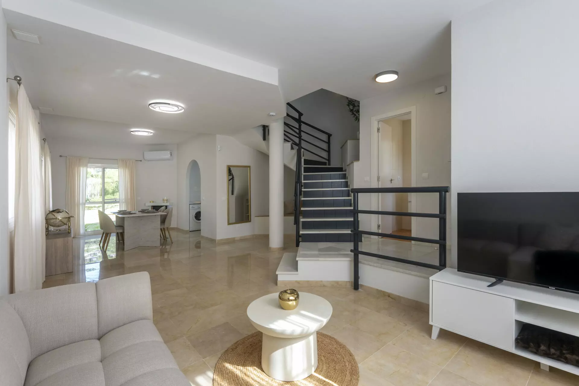 DSC03590 Chalet Of 100 M² With A Garden In Artola Alta-cabopino-elviria, Marbella, Málaga