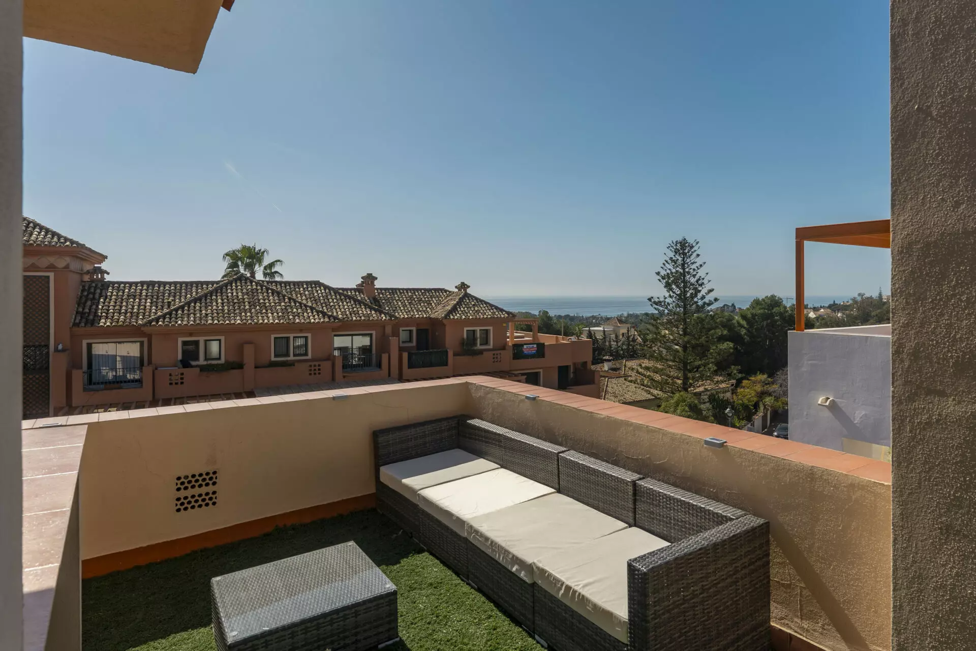 DSC03627 Chalet Of 100 M² With A Garden In Artola Alta-cabopino-elviria, Marbella, Málaga