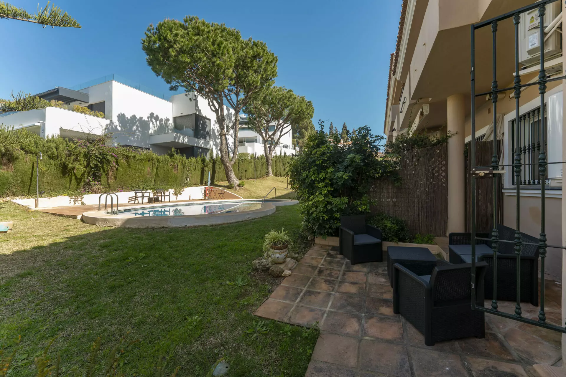 DSC03636 Chalet Of 100 M² With A Garden In Artola Alta-cabopino-elviria, Marbella, Málaga