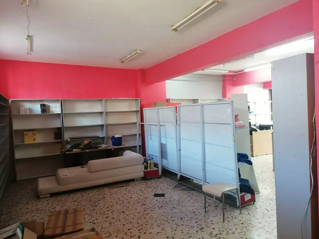 For Sale Commercial Property 250 M² In Athens