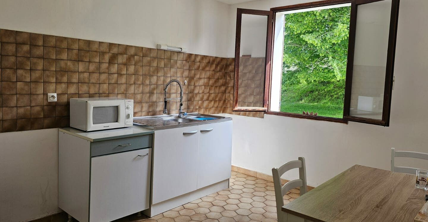 House Of 1250 M² With No Overlooking Neighbors In Dordogne
