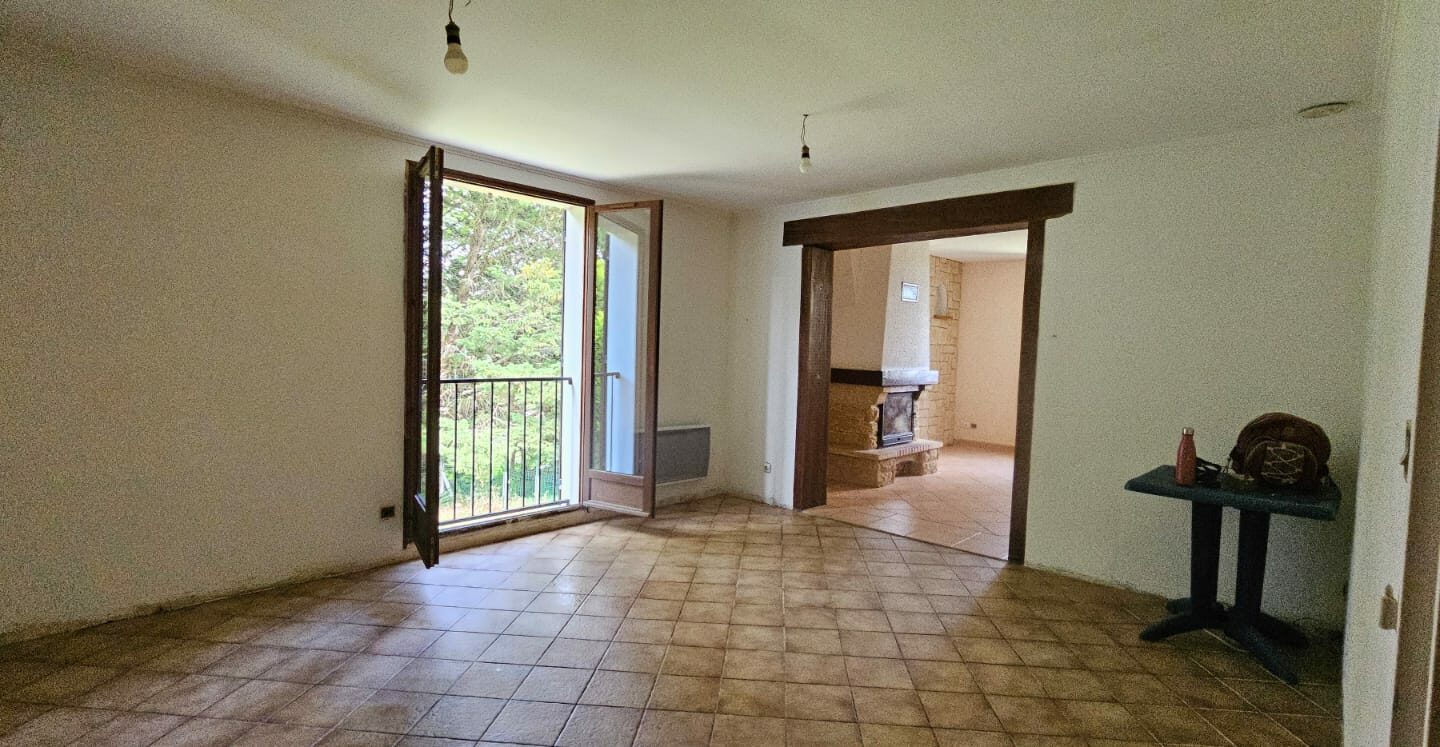 House Of 1250 M² With No Overlooking Neighbors In Dordogne
