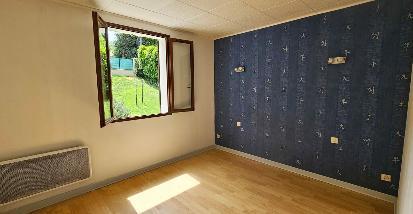 House Of 1250 M² With No Overlooking Neighbors In Dordogne