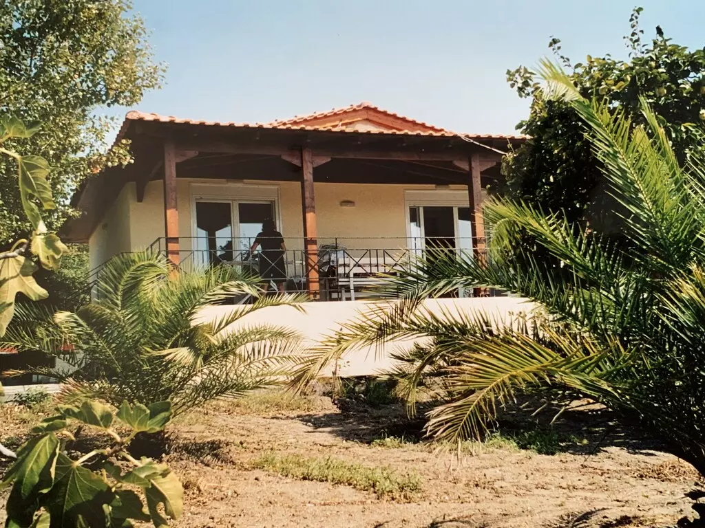 2-bedroom Detached House In Nea Propontida, Greece (65 M²)