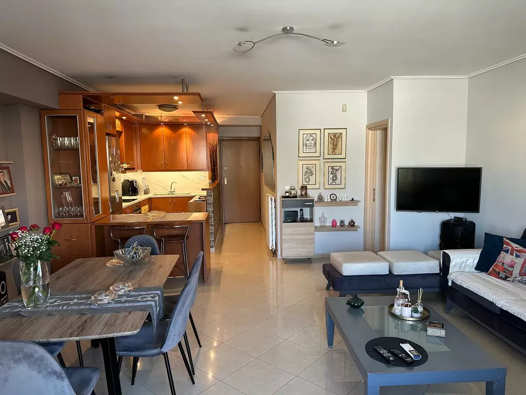 3-bedroom Flat In Neos Kosmos, Greece (96 M²)