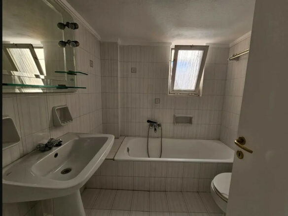 3-bedroom Flat In Nea Smyrni, Greece (160 M²)