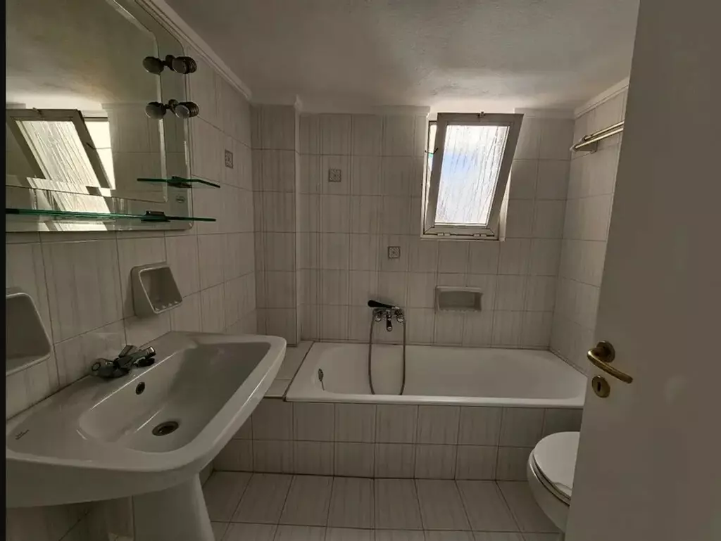 3-bedroom Flat In Nea Smyrni, Greece (160 M²)