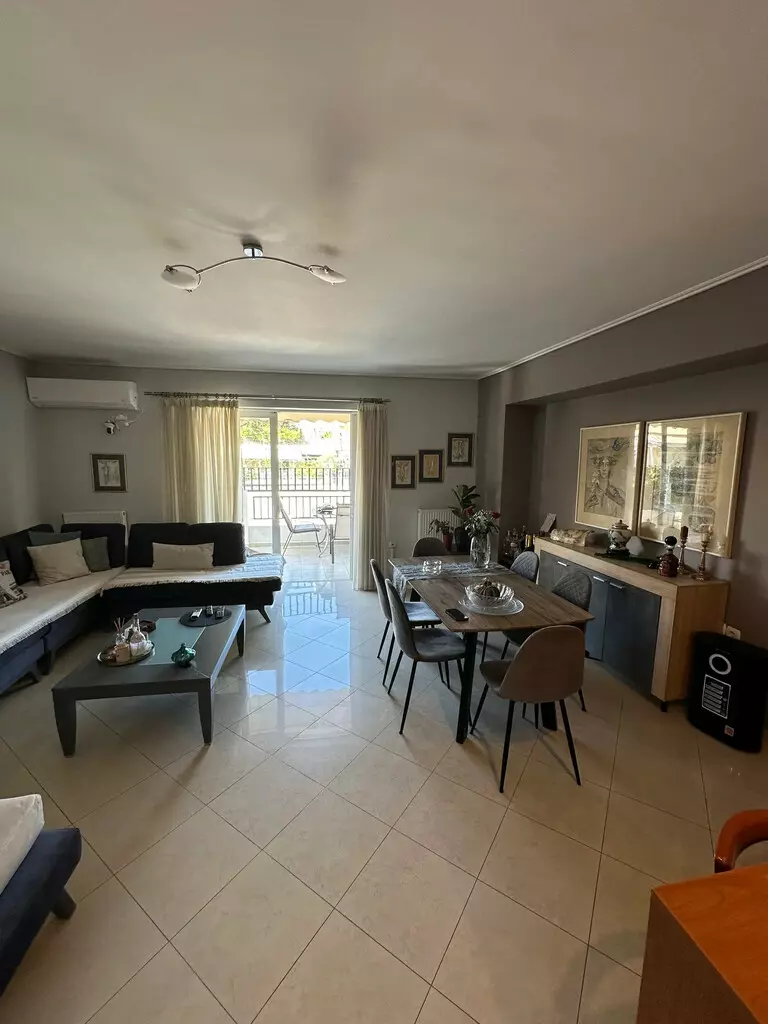 3-bedroom Flat In Neos Kosmos, Greece (96 M²)