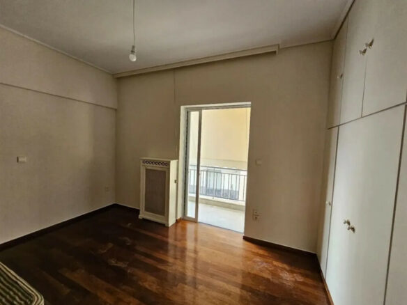 3-bedroom Flat In Nea Smyrni, Greece (160 M²)