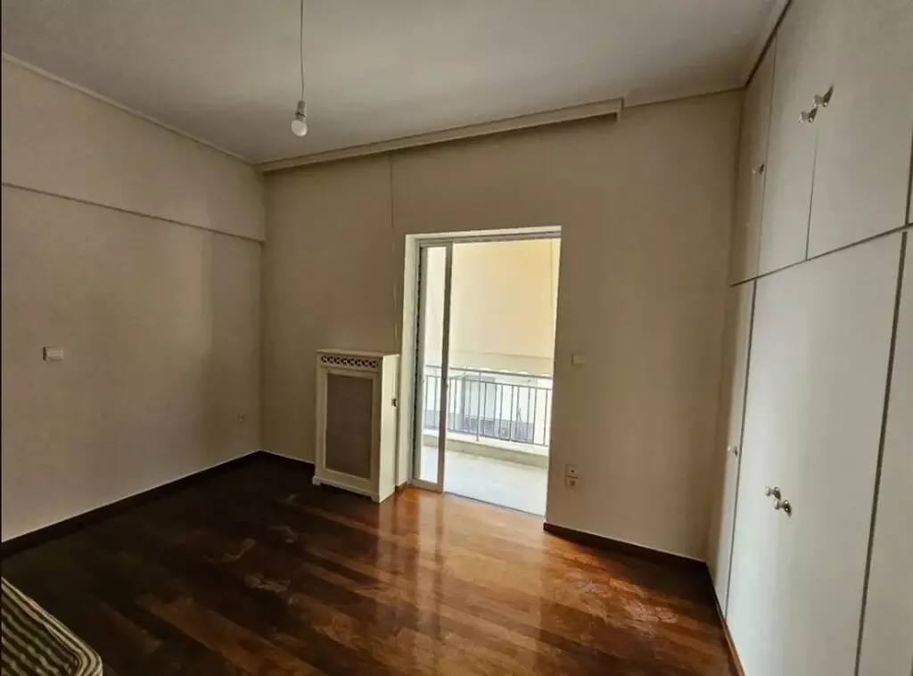 3-bedroom Flat In Nea Smyrni, Greece (160 M²)