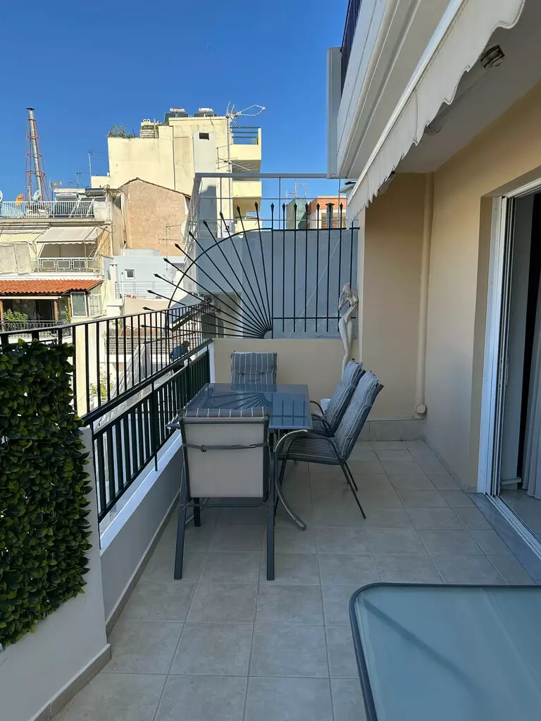 3-bedroom Flat In Neos Kosmos, Greece (96 M²)