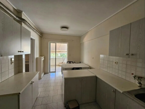 3-bedroom Flat In Nea Smyrni, Greece (160 M²)