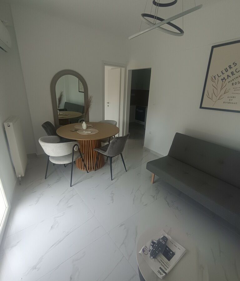 2-bedroom Flat In Pylea, Greece (70 M²)