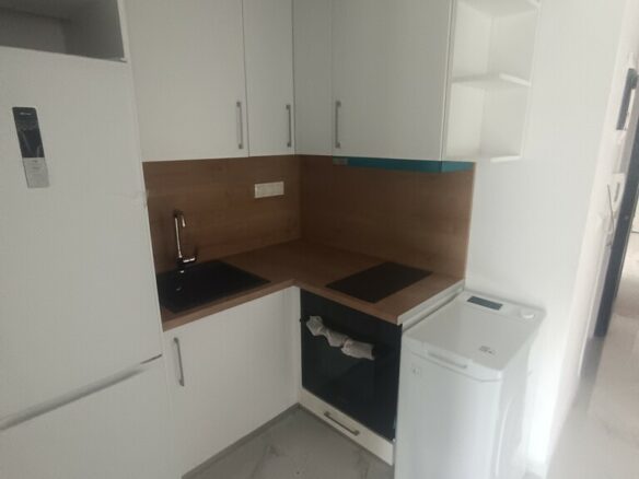 2-bedroom Flat In Pylea, Greece (70 M²)