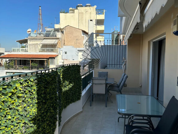 3-bedroom Flat In Neos Kosmos, Greece (96 M²)