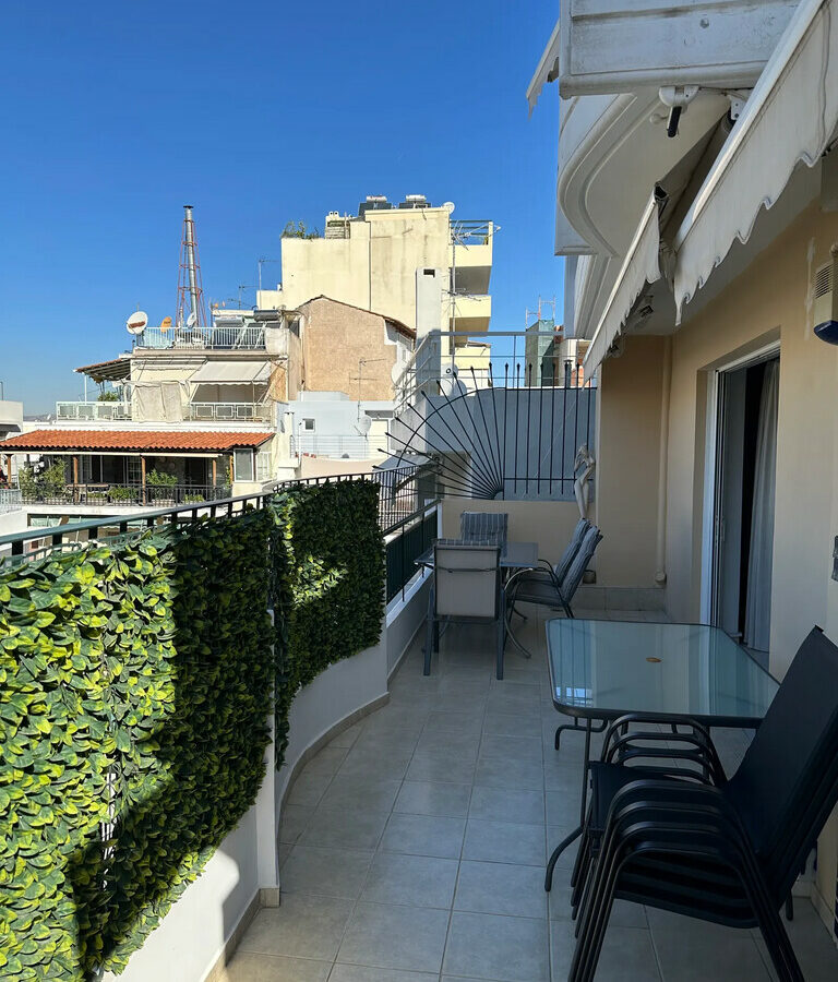 3-bedroom Flat In Neos Kosmos, Greece (96 M²)
