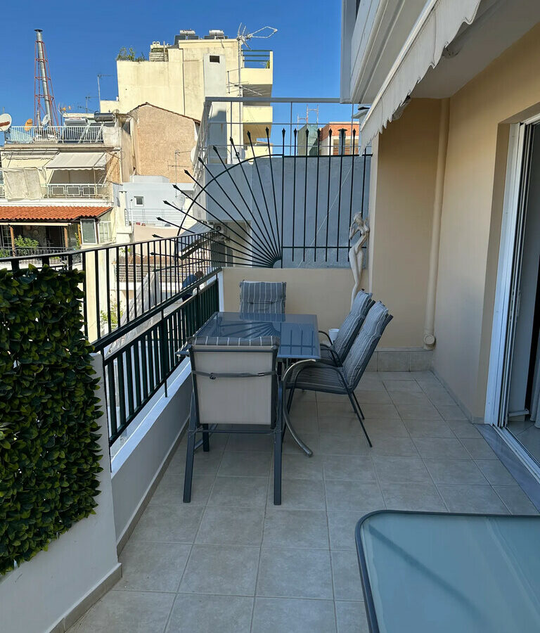 3-bedroom Flat In Neos Kosmos, Greece (96 M²)