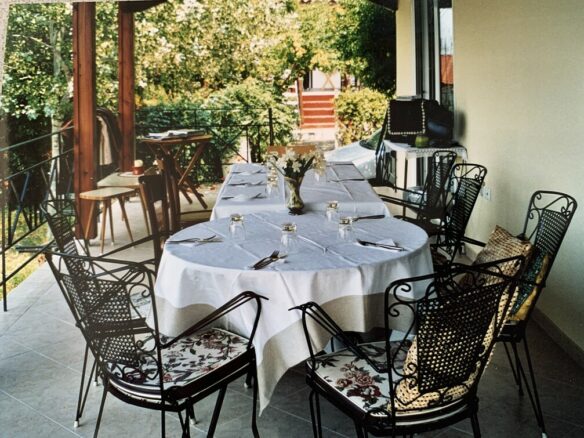 2-bedroom Detached House In Nea Propontida, Greece (65 M²)