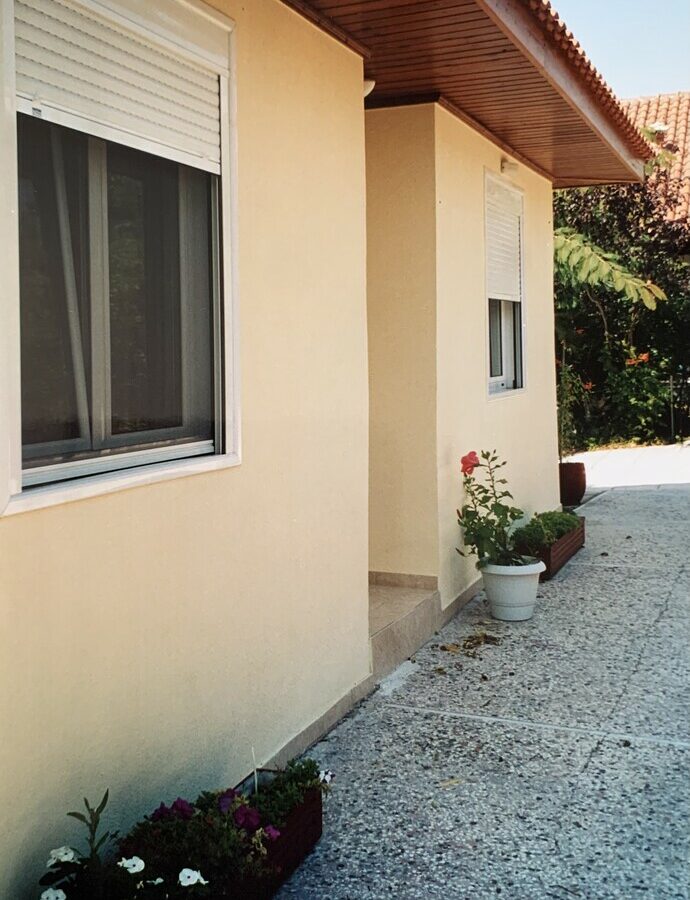 2-bedroom Detached House In Nea Propontida, Greece (65 M²)