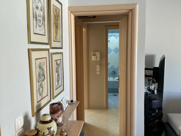 3-bedroom Flat In Neos Kosmos, Greece (96 M²)