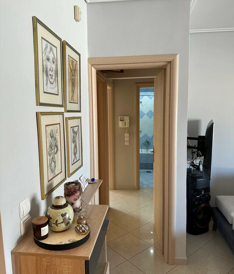 3-bedroom Flat In Neos Kosmos, Greece (96 M²)