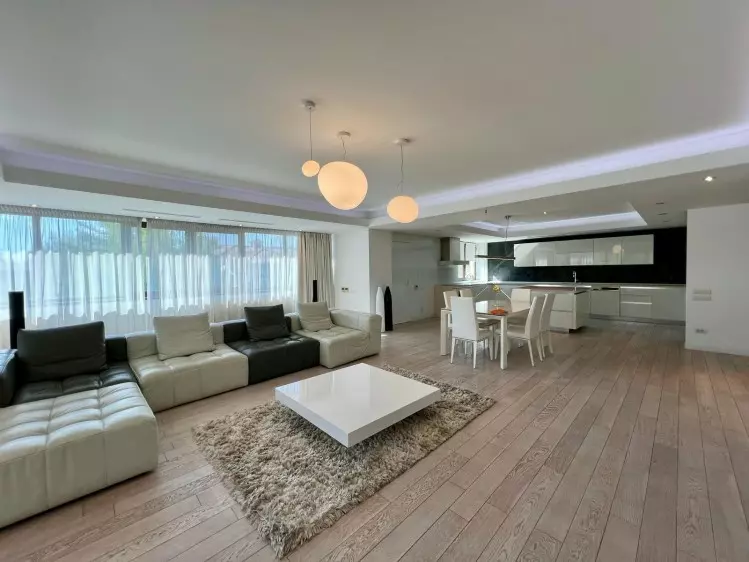 3 Bedroom Apartment For Rent