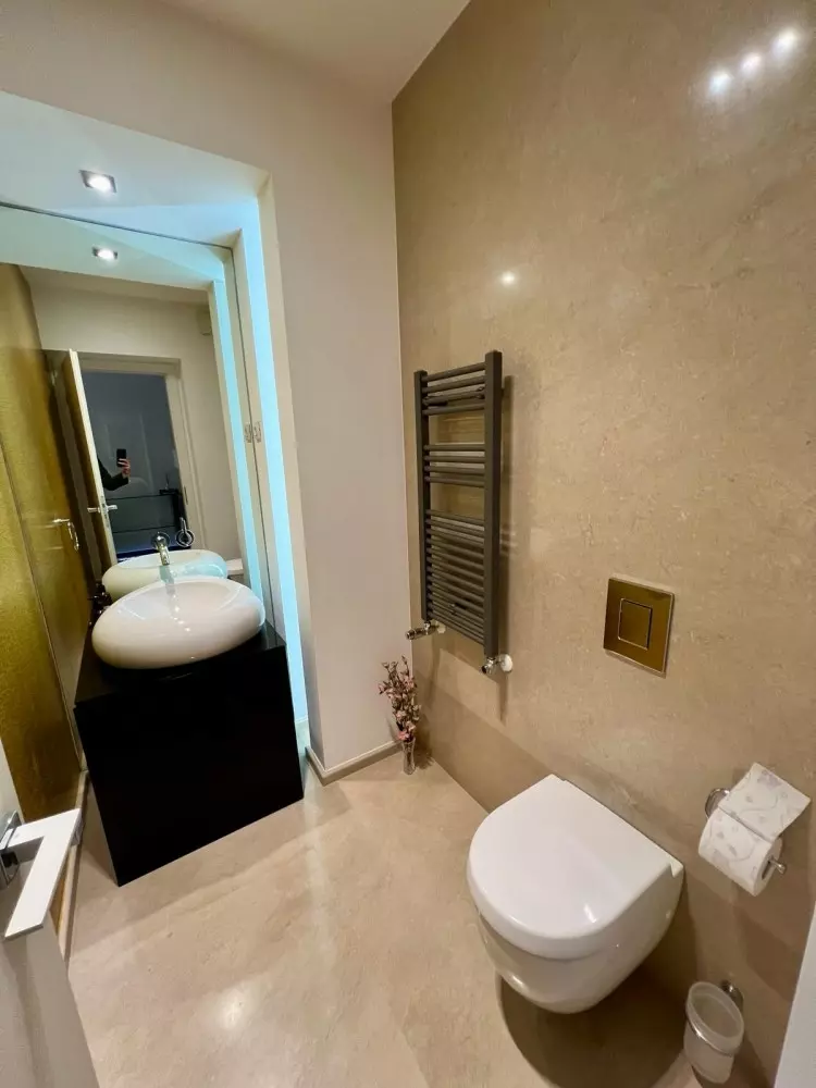 3 Bedroom Apartment For Rent