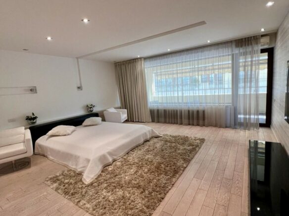3 Bedroom Apartment For Rent