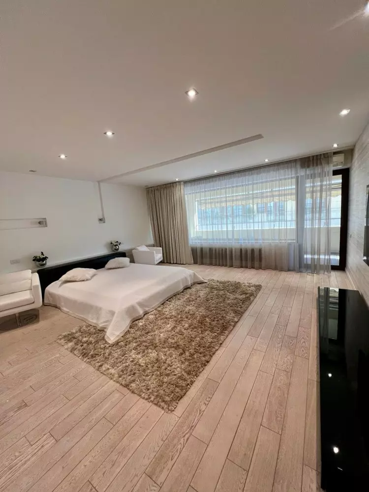 3 Bedroom Apartment For Rent