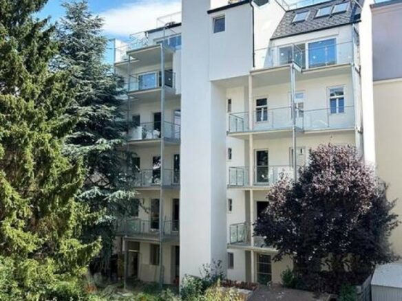 Beautiful Apartment For Sale 3 Rooms.