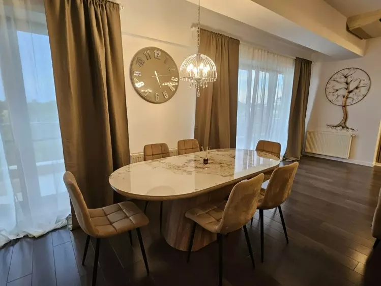 4 Bedroom Apartment For Sale