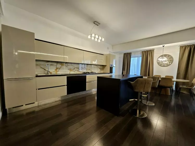 4 Bedroom Apartment For Sale
