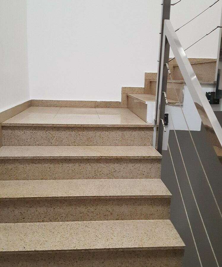 Storage Spaces And Office For Rent