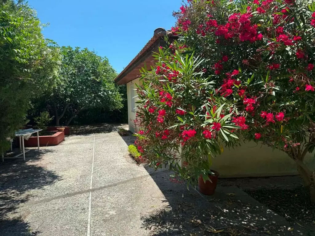 2-bedroom Detached House In Nea Propontida, Greece (65 M²)