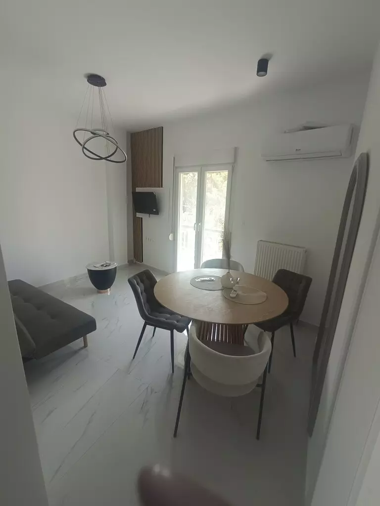 2-bedroom Flat In Pylea, Greece (70 M²)