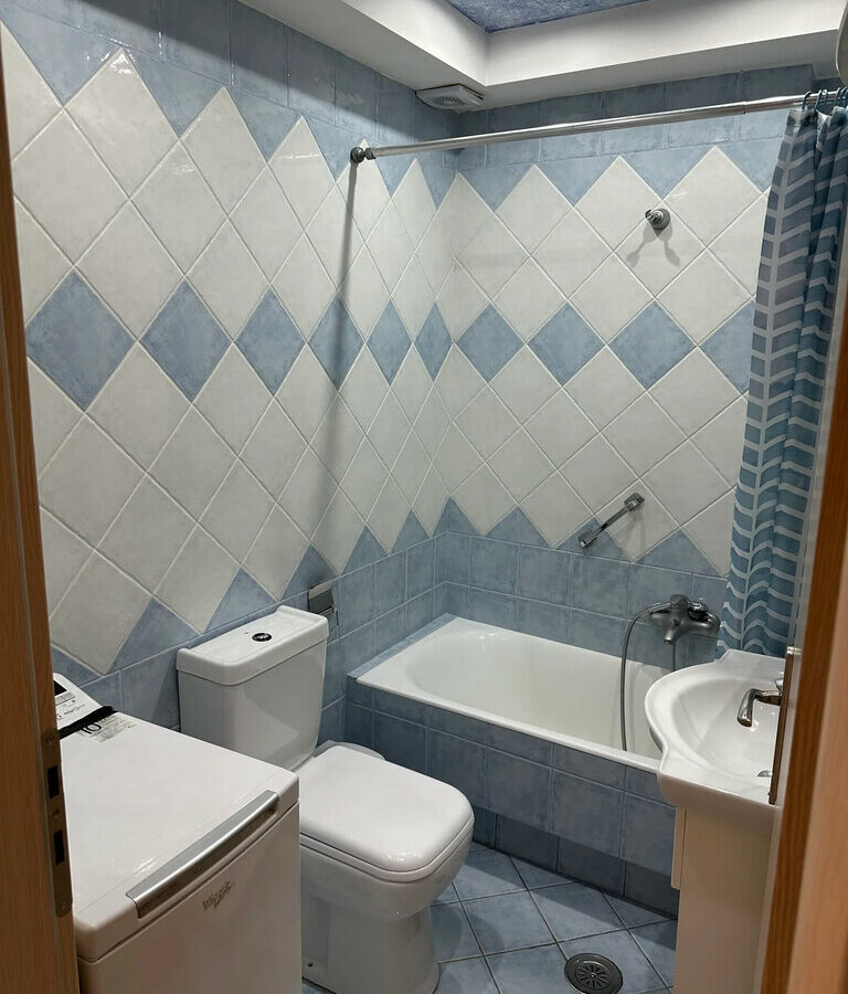 3-bedroom Flat In Neos Kosmos, Greece (96 M²)