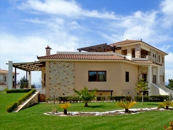 6-bedroom Villa In Eretria, Greece (446 M²)