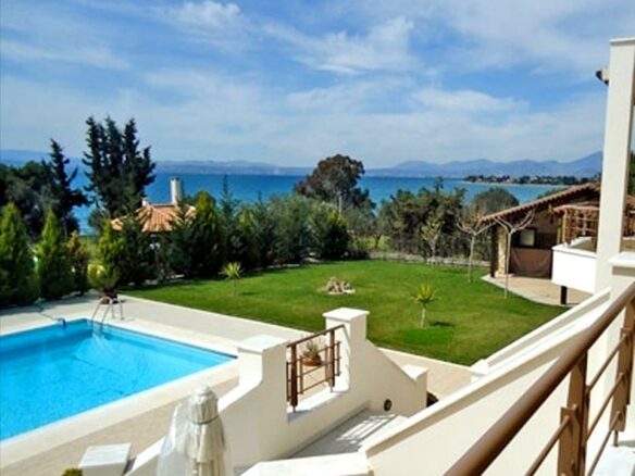 6-bedroom Villa In Eretria, Greece (446 M²)