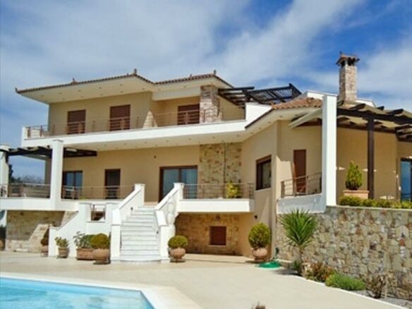 For Sale Villa 446 M² On The Euboea Island