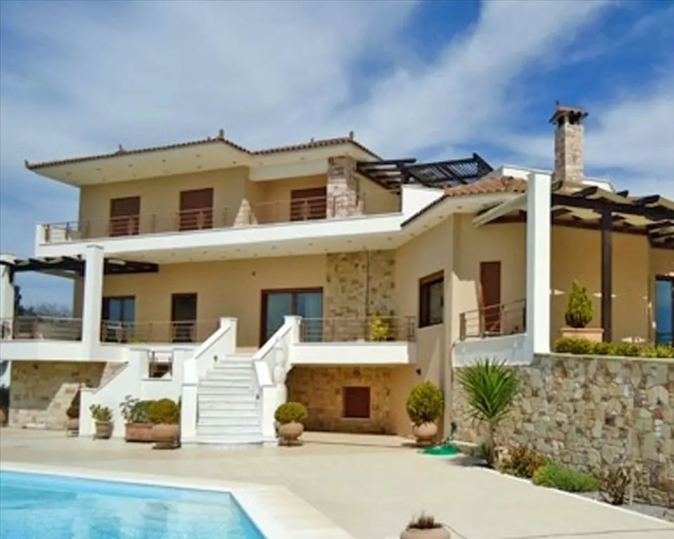For Sale Villa 446 M² On The Euboea Island