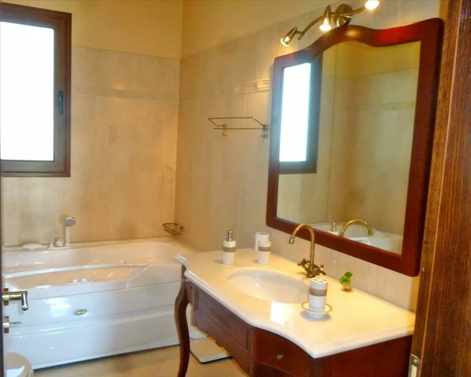 For Sale Villa 446 M² On The Euboea Island