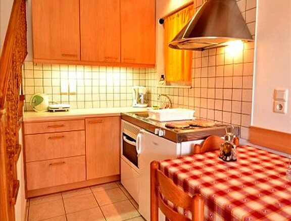 Hotel In Laganas, Greece (450 M²)