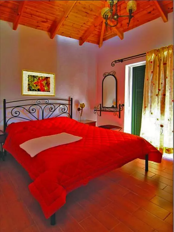 For Sale Hotel 450 M² In Zante