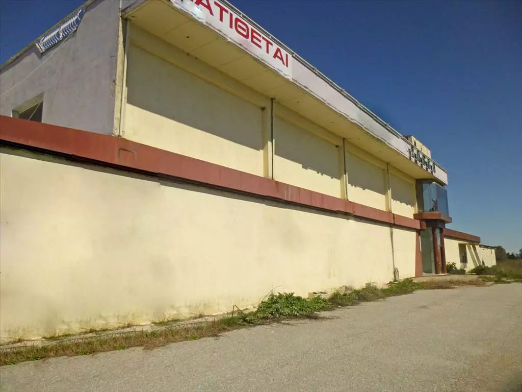 For Sale Business 1500 M² On The Olympic Coast