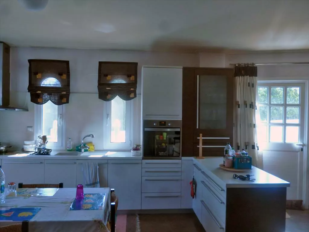For Sale Detached House 430 M² On The Euboea Island