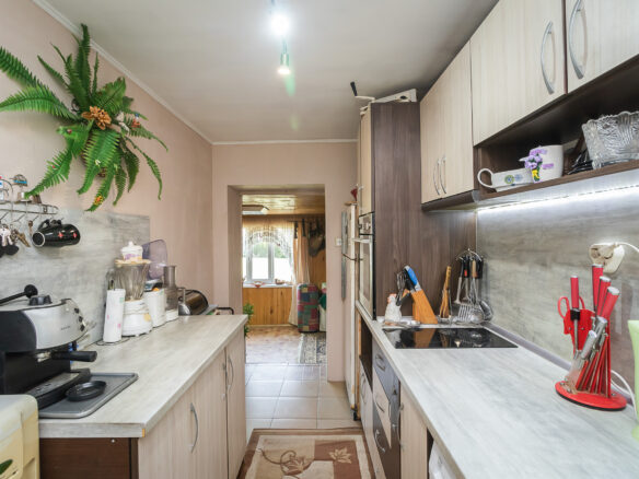 House Of 147 M² With Garden In Village Loznica, Dobrich