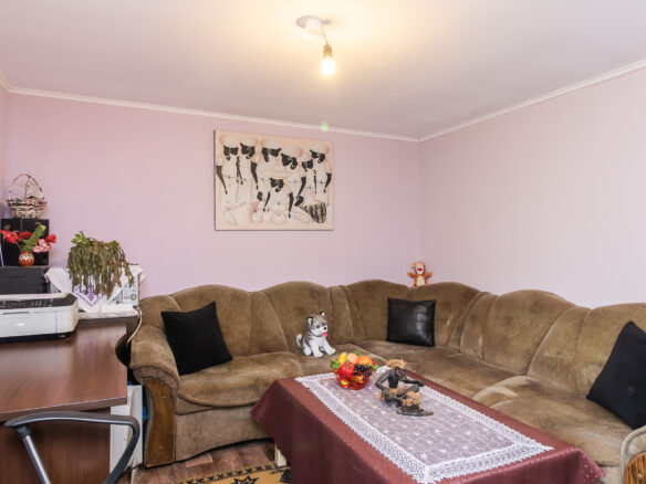 House Of 147 M² With Garden In Village Loznica, Dobrich