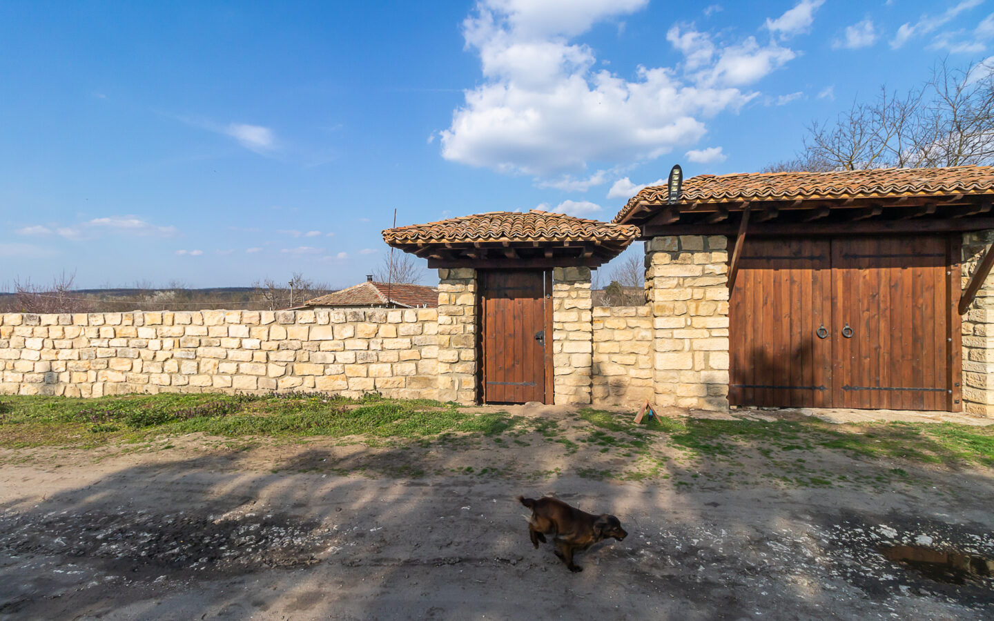 Къща в с. Лозница, обл. Добрич, България!